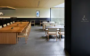 TEA AND BAR/THE THOUSAND KYOTO