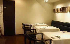 Table Takai