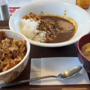 すき家 松阪市場庄町店の写真
