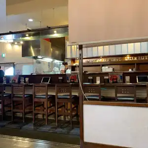 エベレストフード 重信店の写真