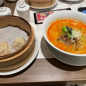 京鼎樓（ジンディンロウ） あべのキューズモール店の写真