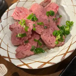 大衆焼肉 じんの写真
