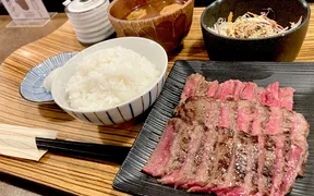 国産牛ステーキ丼専門店 佰食屋