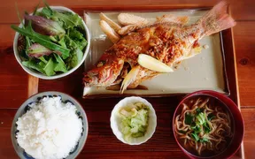 沖縄そばと地魚料理 上原そば