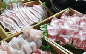 肉匠 豚助