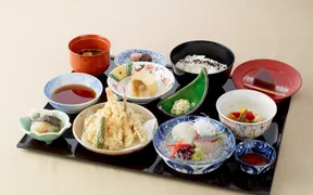 日本料理 桃山