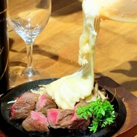 肉チーズバル TSUMUGIYAの写真
