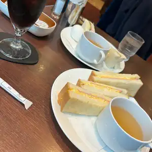 ルノアール 千葉東口駅前店の写真