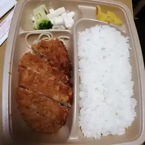 ほっかほっか亭 空港通店の写真