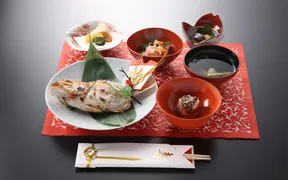 三河雑魚肴房　やま六