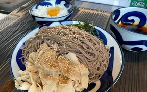 蕎麦とラー油で幸なった。東大阪店