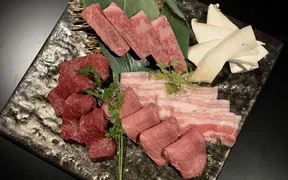 近江うし焼肉 にくTATSU青山本店