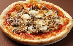 Pizzeria ＆ Trattoria Mano-e-Mano みなとみらい店
