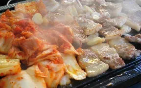 本場 韓国食堂 豚の貯金箱